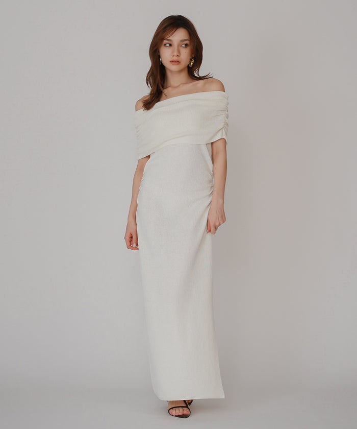 オフショル ニット ワンピース KINO THE KEI ストレッチワンピース ボディラインワンピース フィットシルエットワンピース 大人色気ワンピース 韓国風ワンピース 抜け感ワンピース 大人女子コーデ きれいめカジュアル オフショルワンピ ニットワンピース