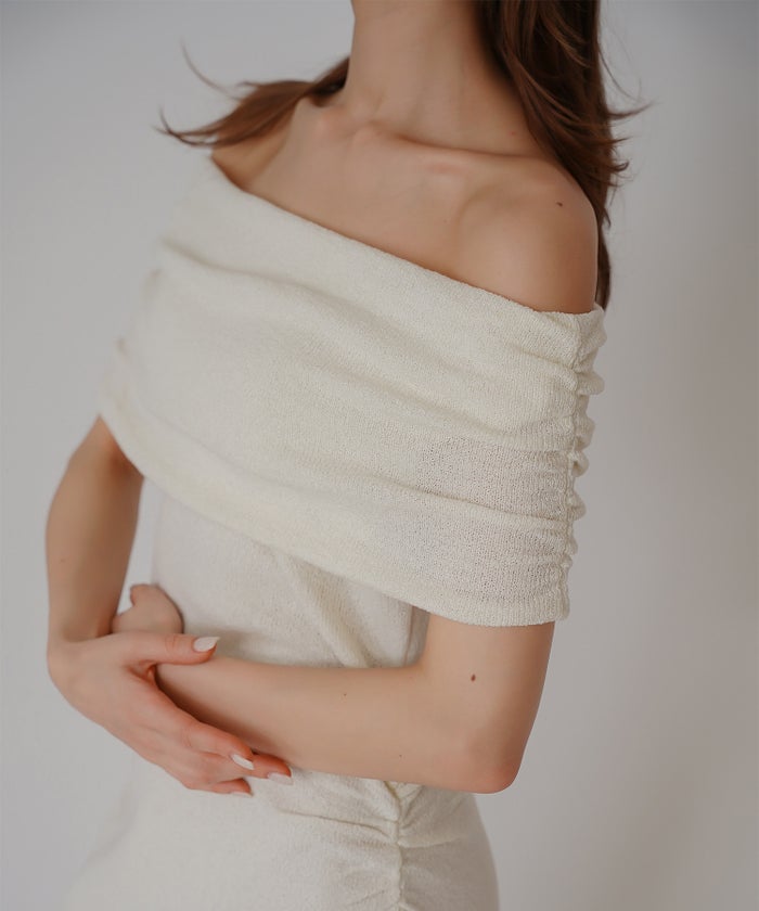 オフショル ニット ワンピース KINO THE KEI ストレッチワンピース ボディラインワンピース フィットシルエットワンピース 大人色気ワンピース 韓国風ワンピース 抜け感ワンピース 大人女子コーデ きれいめカジュアル オフショルワンピ ニットワンピース