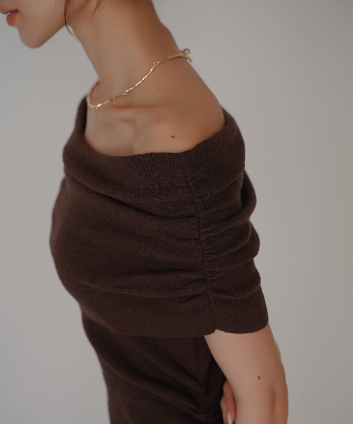 オフショル ニット ワンピース KINO THE KEI ストレッチワンピース ボディラインワンピース フィットシルエットワンピース 大人色気ワンピース 韓国風ワンピース 抜け感ワンピース 大人女子コーデ きれいめカジュアル オフショルワンピ ニットワンピース