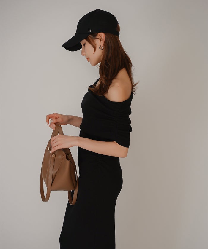 オフショル ニット ワンピース KINO THE KEI ストレッチワンピース ボディラインワンピース フィットシルエットワンピース 大人色気ワンピース 韓国風ワンピース 抜け感ワンピース 大人女子コーデ きれいめカジュアル オフショルワンピ ニットワンピース