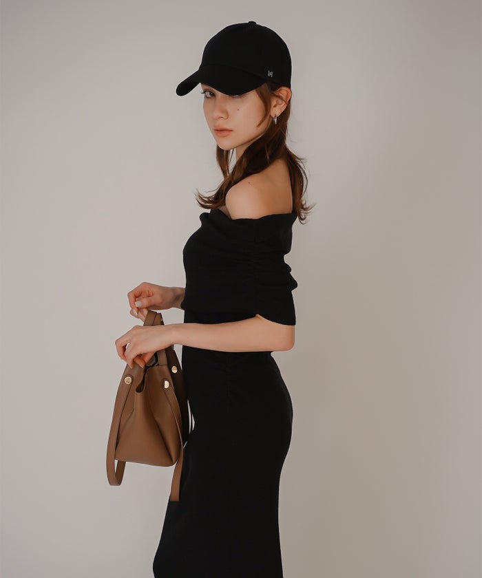 オフショル ニット ワンピース KINO THE KEI ストレッチワンピース ボディラインワンピース フィットシルエットワンピース 大人色気ワンピース 韓国風ワンピース 抜け感ワンピース 大人女子コーデ きれいめカジュアル オフショルワンピ ニットワンピース