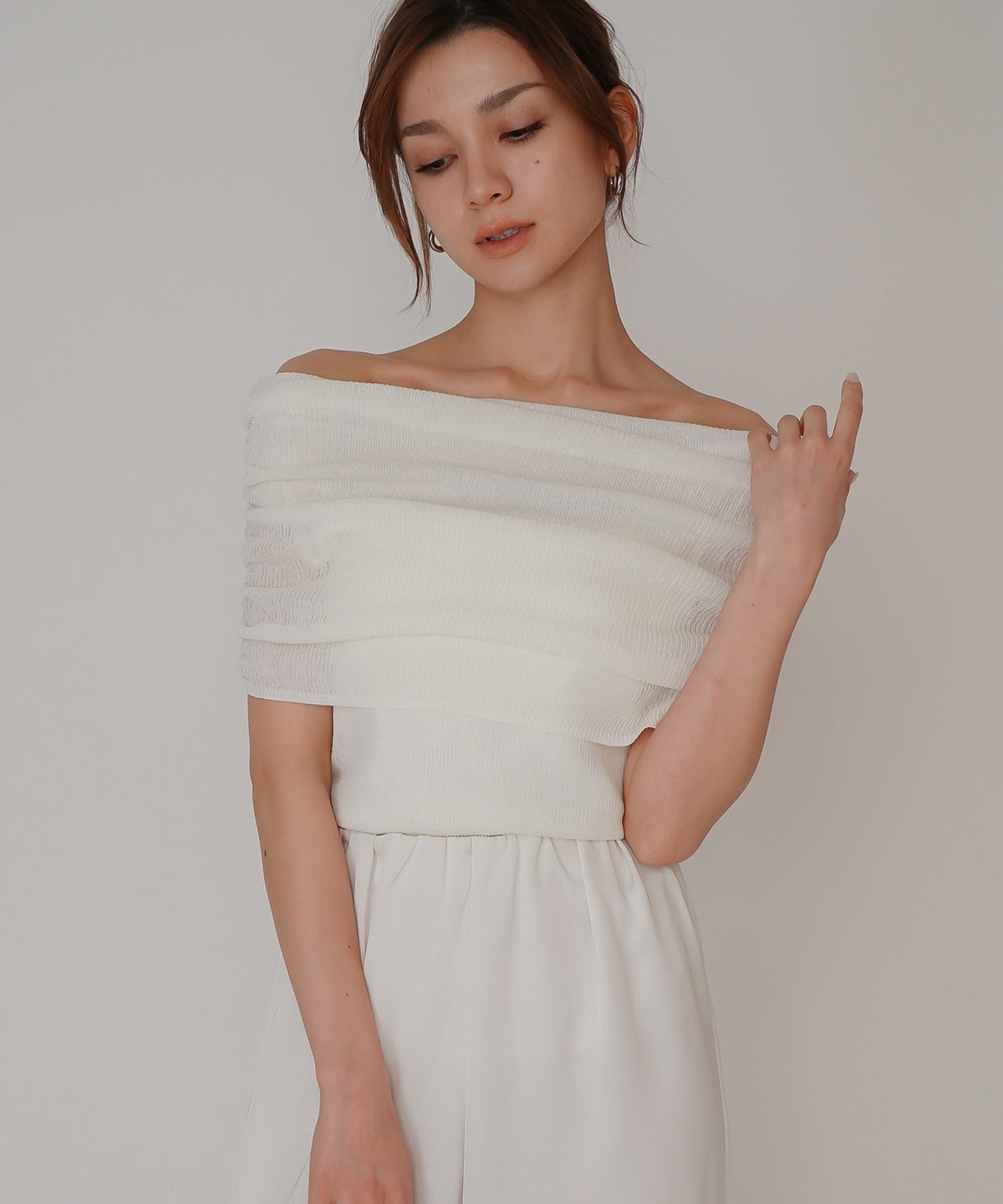 オフショル アレンジ ニット KINO THE KEI オフショルダートップス オフショルニット ワンショルダートップス ドレープトップス リブニットトップス フィットニット コンパクトトップス デザインニット 肌見せトップス