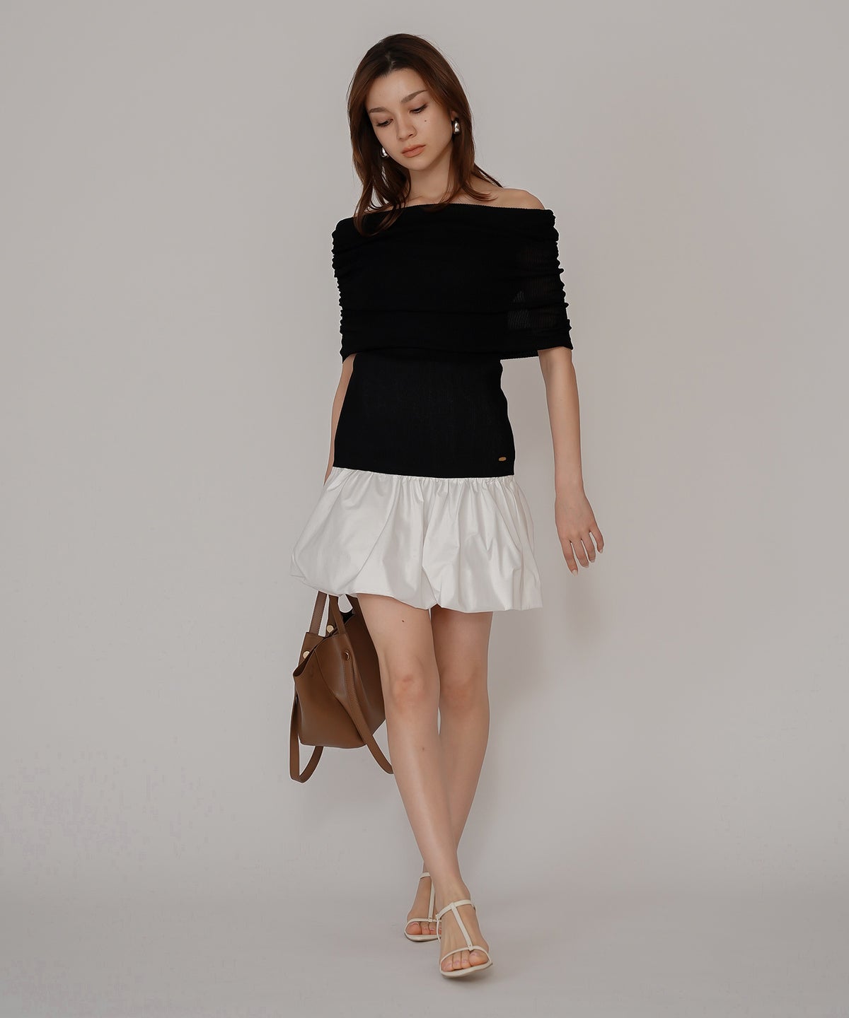 オフショル アレンジ ニット KINO THE KEI オフショルダートップス オフショルニット ワンショルダートップス ドレープトップス リブニットトップス フィットニット コンパクトトップス デザインニット 肌見せトップス