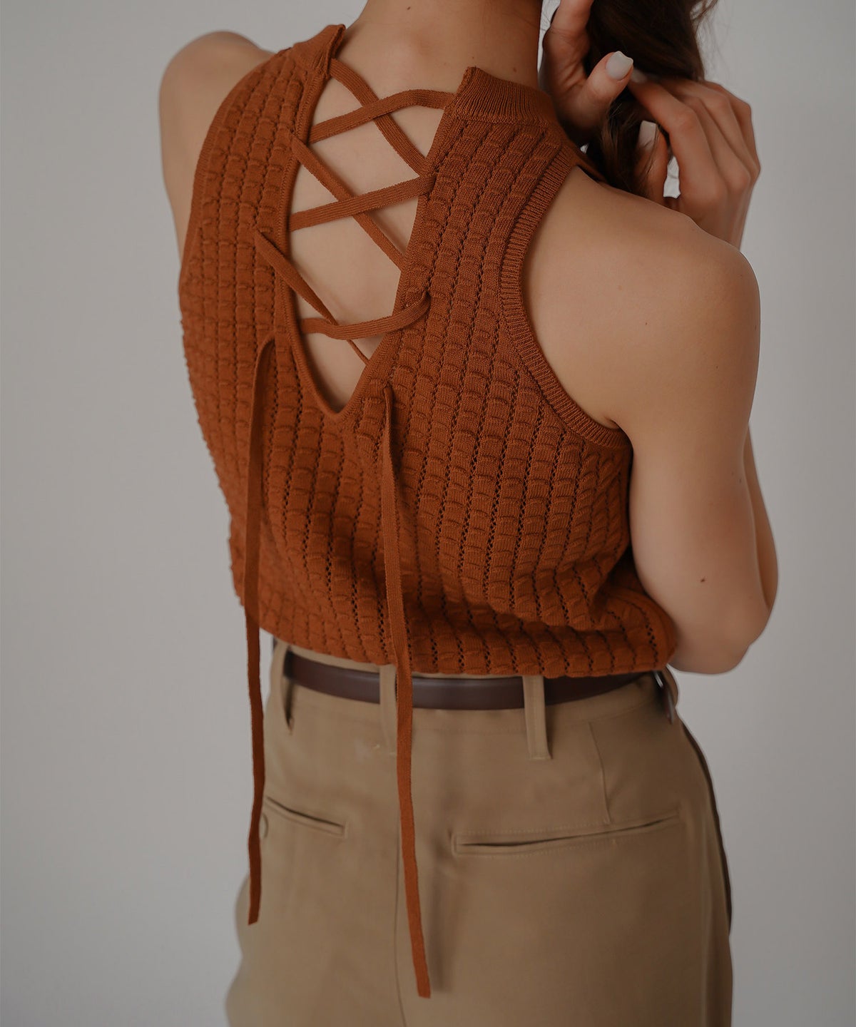 クラウド カット バックオープン アメスリニット KINO THE KEI バックオープン ニット バックシャン ニットトップス レースアップニット クロスストラップ ニット リボンデザイン 背中開きトップス リブニット ノースリーブニット タンクニット フィットニット