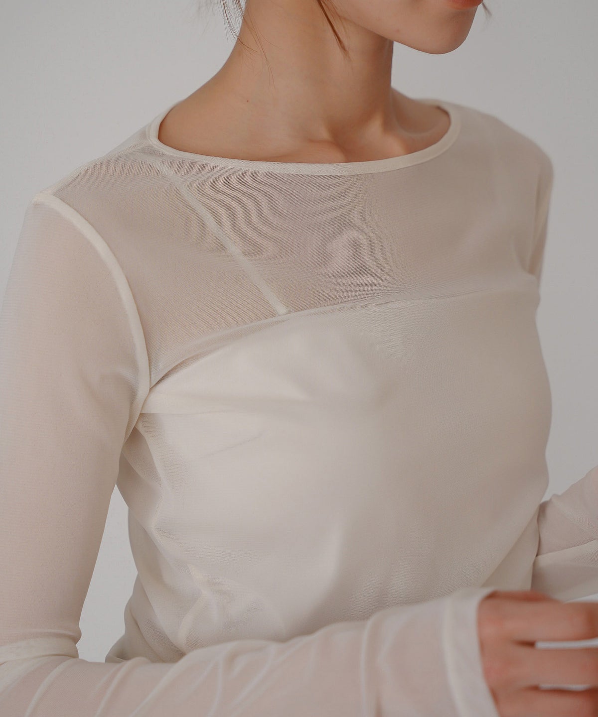 セカンドスキン シアー アシンメトリー トップス KINO THE KEI 変形トップス アシンメトリートップス ドレープトップス デザイントップス フィットトップス セカンドスキントップス レイヤードトップス インナートップス ロングスリーブトップス コンパクトトップス 美シルエットトップス