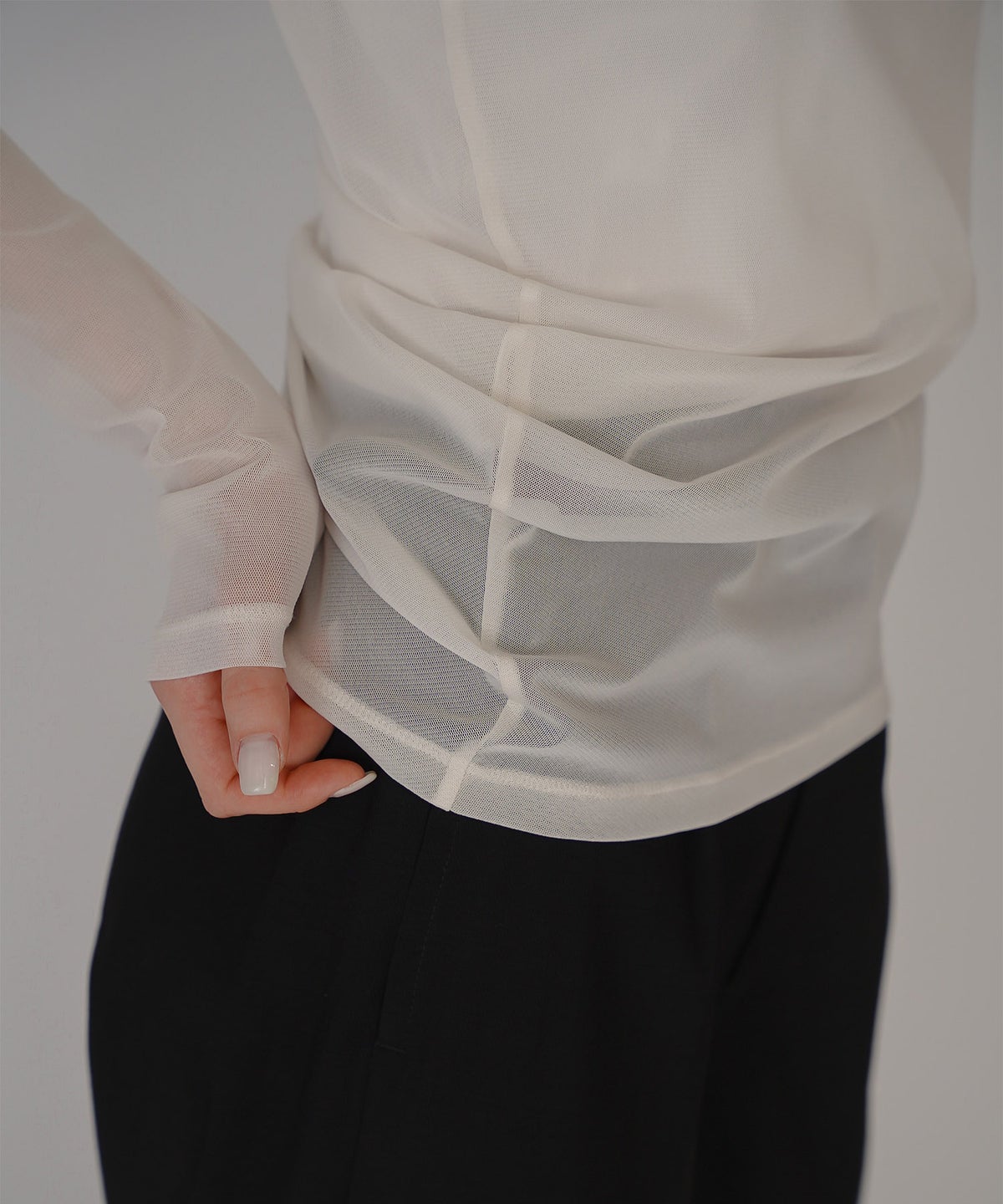 セカンドスキン シアー アシンメトリー トップス KINO THE KEI 変形トップス アシンメトリートップス ドレープトップス デザイントップス フィットトップス セカンドスキントップス レイヤードトップス インナートップス ロングスリーブトップス コンパクトトップス 美シルエットトップス