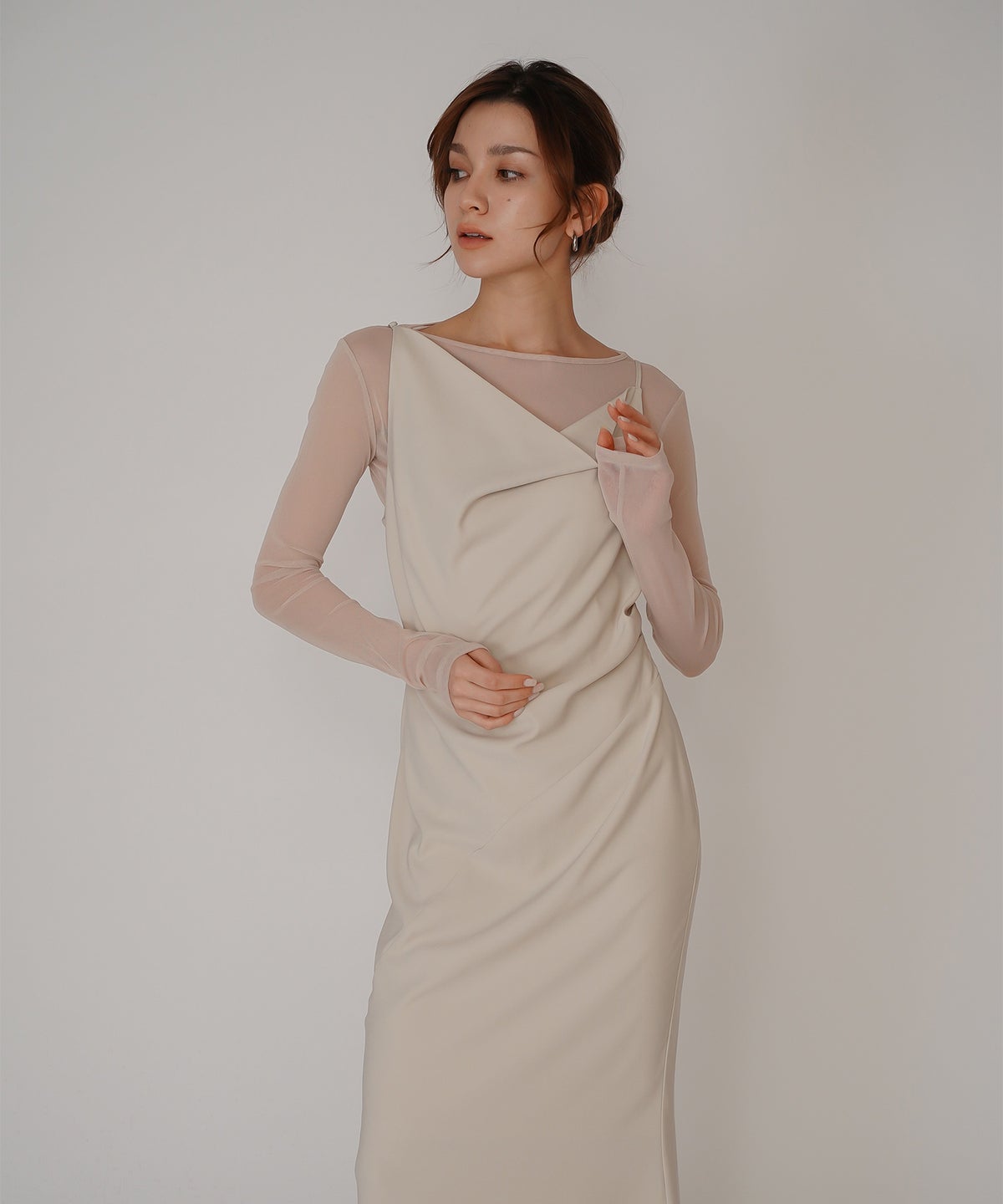 セカンドスキン シアー アシンメトリー トップス KINO THE KEI 変形トップス アシンメトリートップス ドレープトップス デザイントップス フィットトップス セカンドスキントップス レイヤードトップス インナートップス ロングスリーブトップス コンパクトトップス 美シルエットトップス