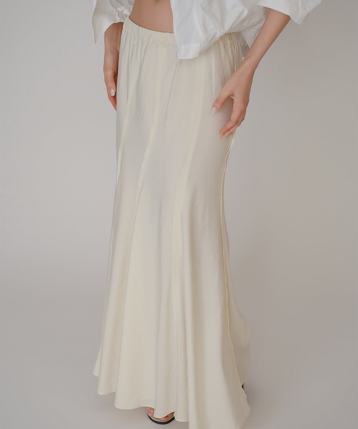 ウェーブ 切り替え スカート KINO THE KEI ロングスカート マーメイドスカート フレアスカート ウェーブデザインスカート 切替スカート デザインスカート 揺れスカート ボリュームスカート 美シルエットスカート スタイルアップスカート ウエストゴムスカート