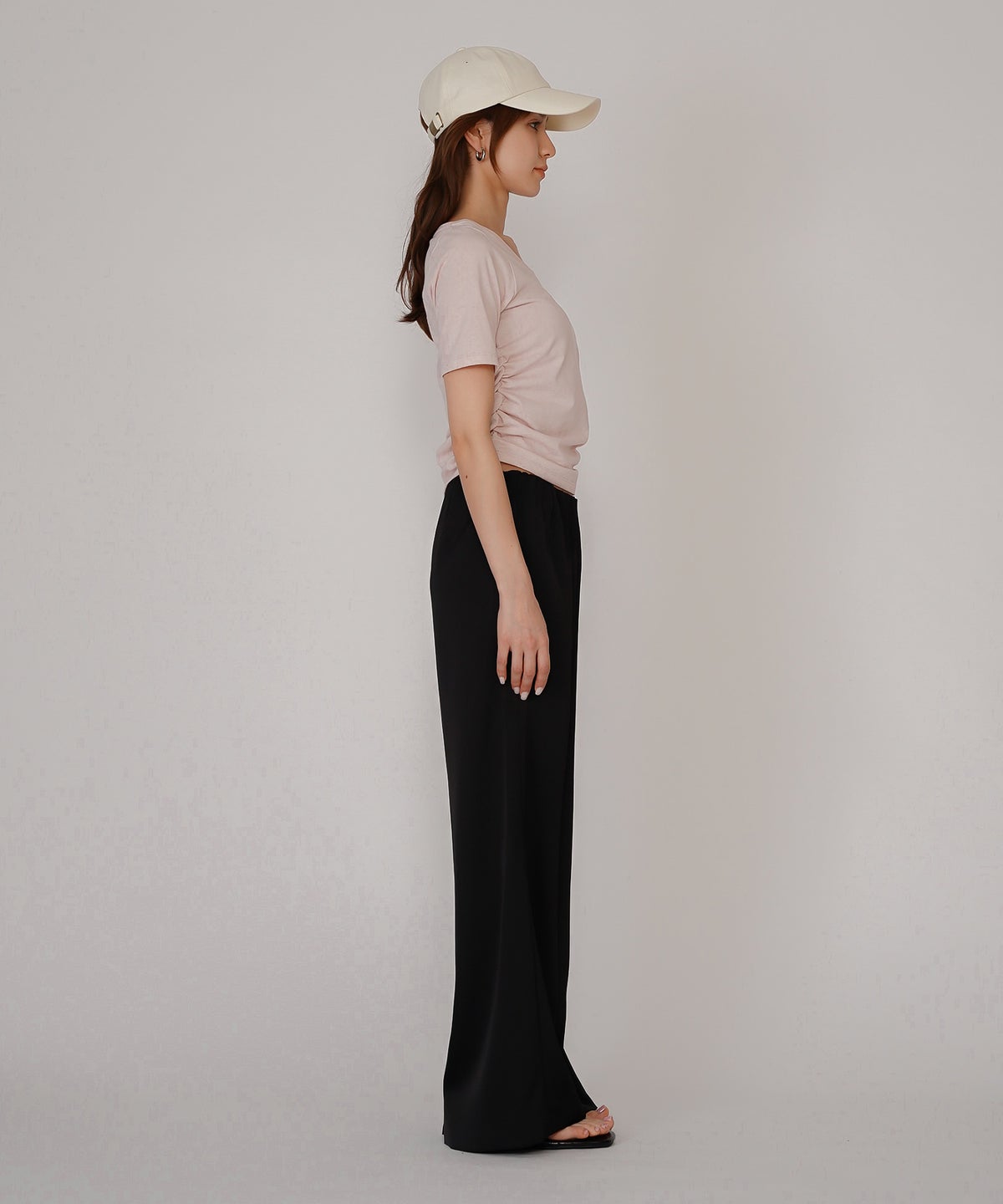 サテン セミ ワイド パンツ KINO THE KEI ゆったり ワイドパンツレディース 20代 ボトムズ 動きやすい 微光沢 着痩せ 美脚 大きいサイズ レディース 通勤 サテンシルク無地パンツ バケーション オフィス セットアップ オールシーズン対応 リゾート 南国　ディナー ルームウェア 大人可愛い 通学 学生 女子会