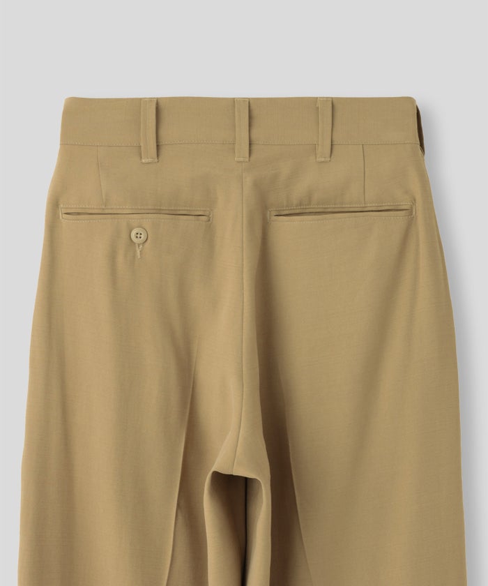 ハイウエスト スムース レーヨン タック パンツ KINO THE KEI サマーチノパンツ ハイウエストパンツ チノパンツ ストレートパンツ センタープレスパンツ タックパンツ 美脚パンツ 脚長パンツ スタイルアップパンツ きれいめパンツ 大人カジュアルパンツ オフィスカジュアル