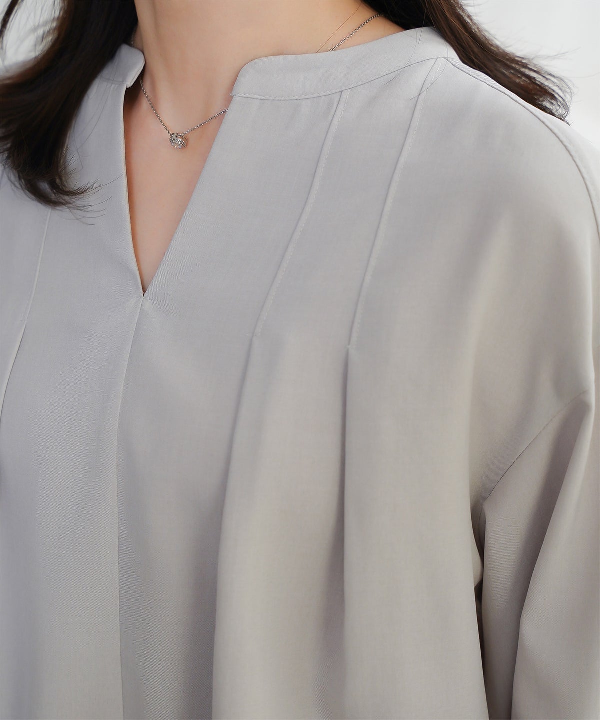 Vネック タック ブラウス レディース ファッション ウォッシャブル ライトグレー ピンク ネイビー M