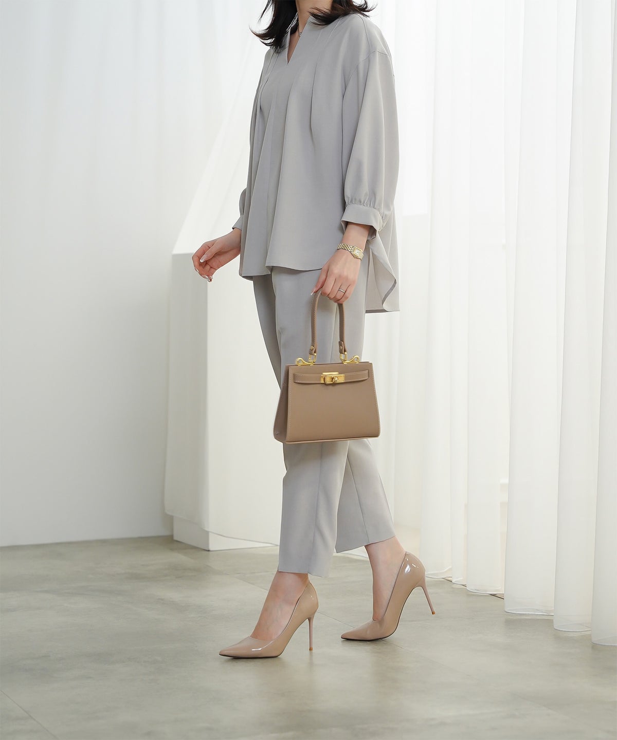 Vネック タック ブラウス レディース ファッション ウォッシャブル ライトグレー ピンク ネイビー M