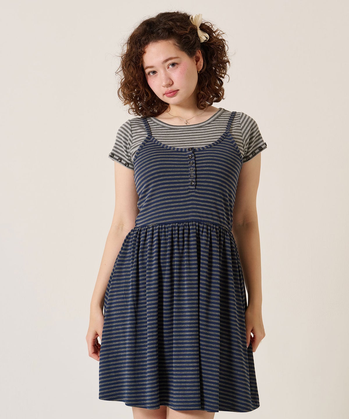 トップス/Tシャツ/ボタン付き ボーダー チビＴ TINA：JOJUN 