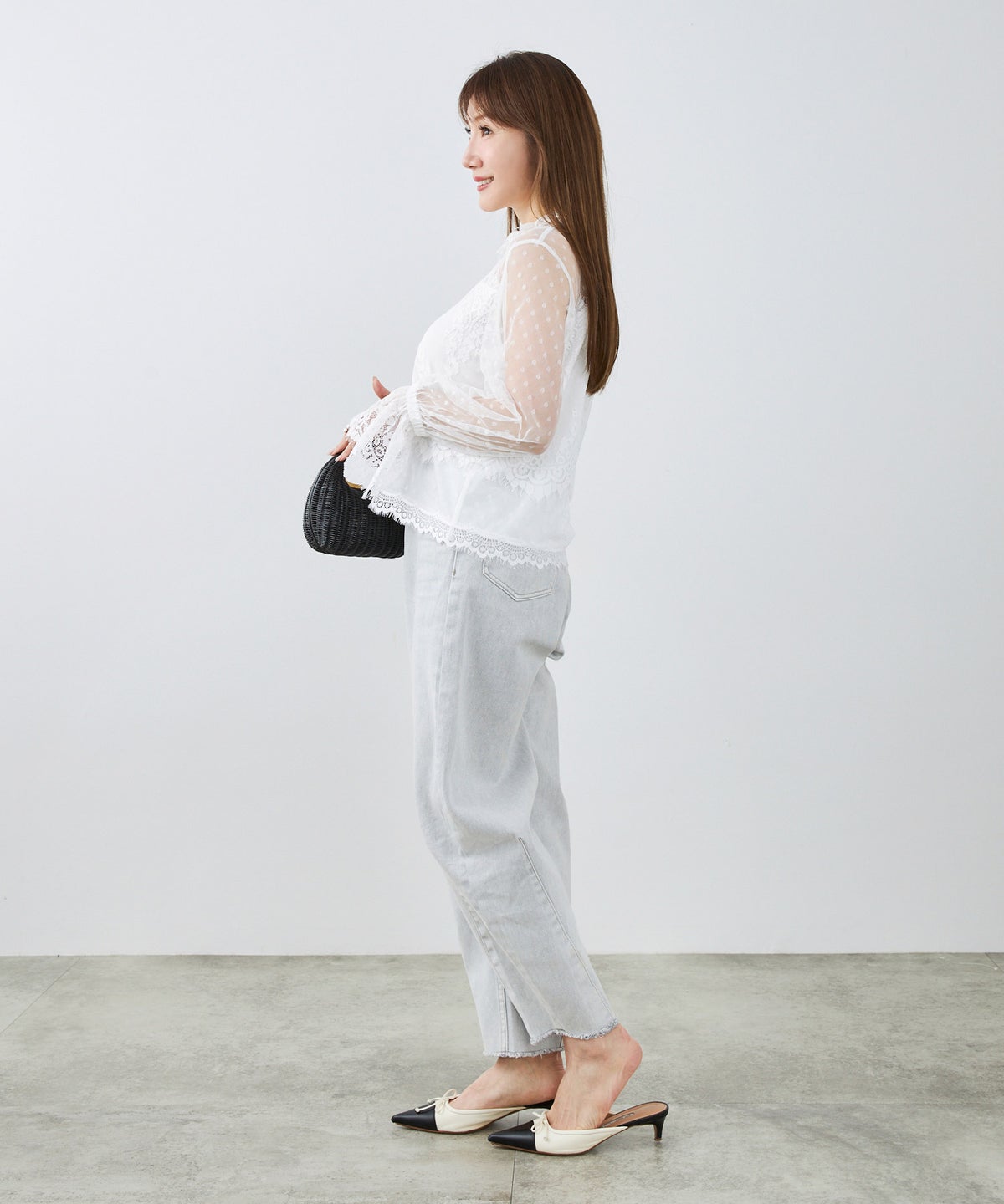 手洗い可 大人可愛い 上品 きれいめ 大人カジュアル フェミニン 白黒 春 シースルー 柄 ジョイントスペース