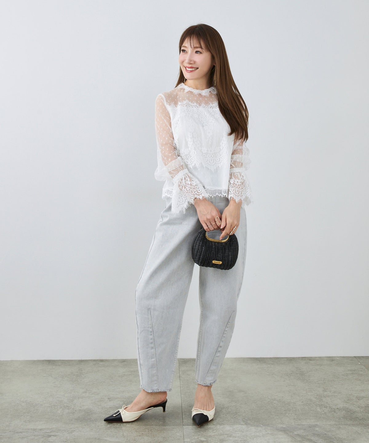 手洗い可 大人可愛い 上品 きれいめ 大人カジュアル フェミニン 白黒 春 シースルー 柄 ジョイントスペース