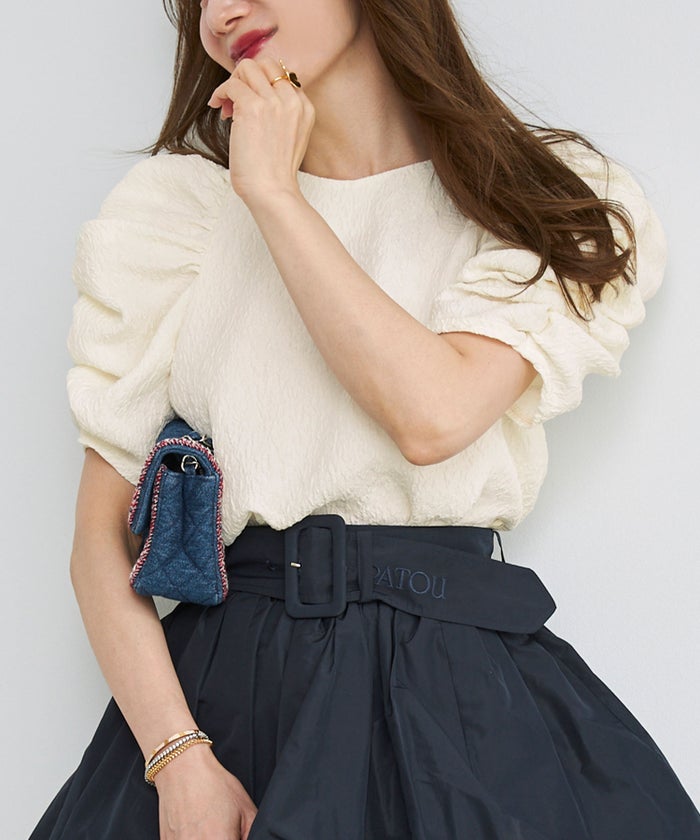 手洗い可 上品 きれいめ 大人カジュアル オフィス フェミニン シンプル パワーショルダー 体型カバー  ジョイントスペース