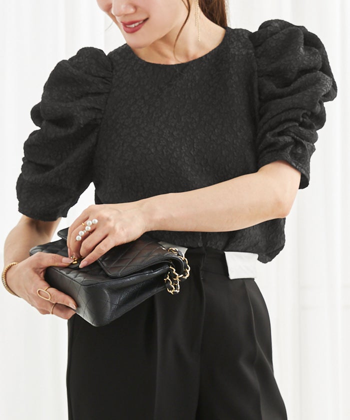 手洗い可 上品 きれいめ 大人カジュアル オフィス フェミニン シンプル パワーショルダー 体型カバー  ジョイントスペース