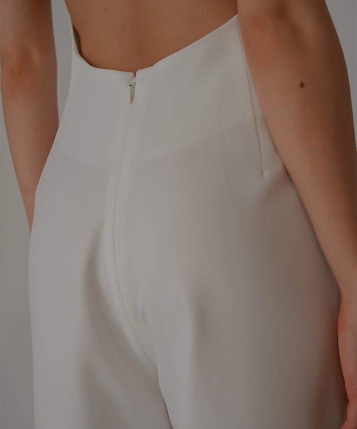 バックオープン ホルター オールインワン KINO THE KEI 海外ファッション モード 韓国ファッション 韓国風 大人モード 大人コーデ パーティー 二次会コーデ オケージョンコーデ ディナーコーデ お呼ばれコーデ ドレスライク オールインワンドレス きれいめドレス カジュアルドレス リゾートドレス