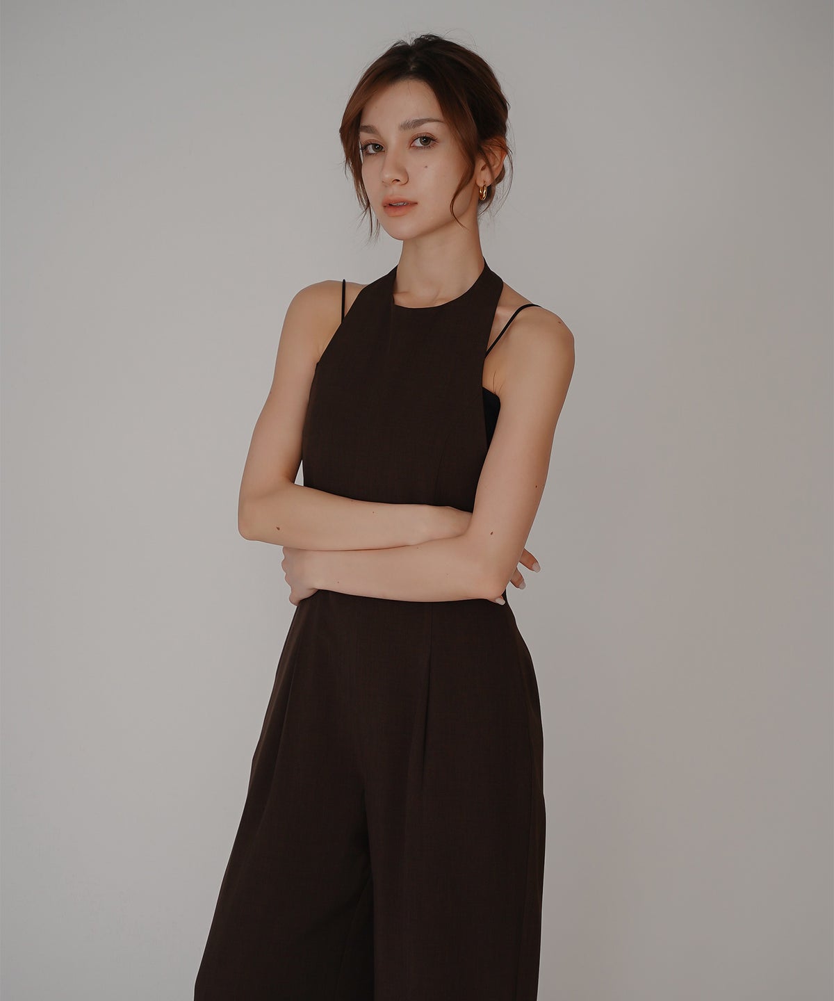 バックオープン ホルター オールインワン KINO THE KEI 海外ファッション モード 韓国ファッション 韓国風 大人モード 大人コーデ パーティー 二次会コーデ オケージョンコーデ ディナーコーデ お呼ばれコーデ ドレスライク オールインワンドレス きれいめドレス カジュアルドレス リゾートドレス