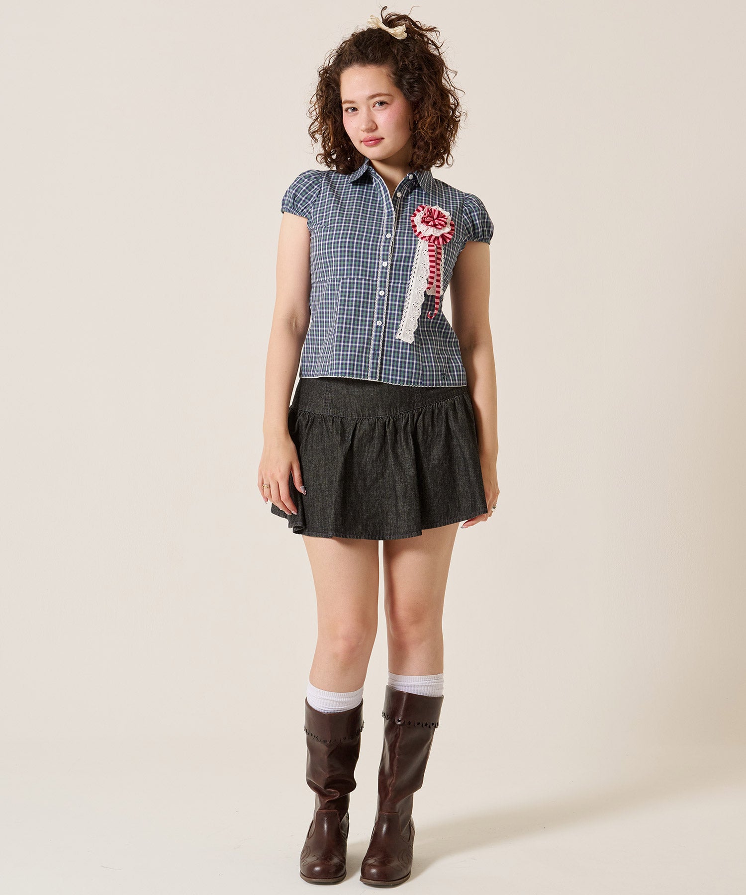cyun商品 フラワーボタン コンパクト チェック ブラウス TINA：JOJUN 全2色