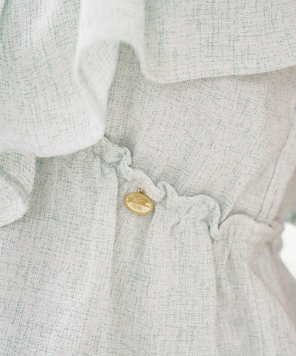 セットアップ ブラウス フリル ノースリーブ パンツ ワイドパンツ スクエアネック デコルテ 体型カバー ペプラム フリル袖 麻調 リネンライク 綿混 ポケット スタイリッシュ 上下セット 2点セット 夏　真夏 海 海水浴 旅行