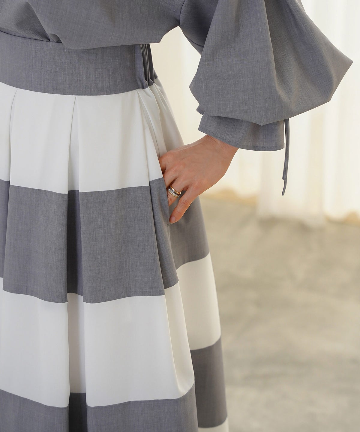 スカート フレア グレー ボーダー 通勤 デート 女子会 フェミニン ジョイントスペース