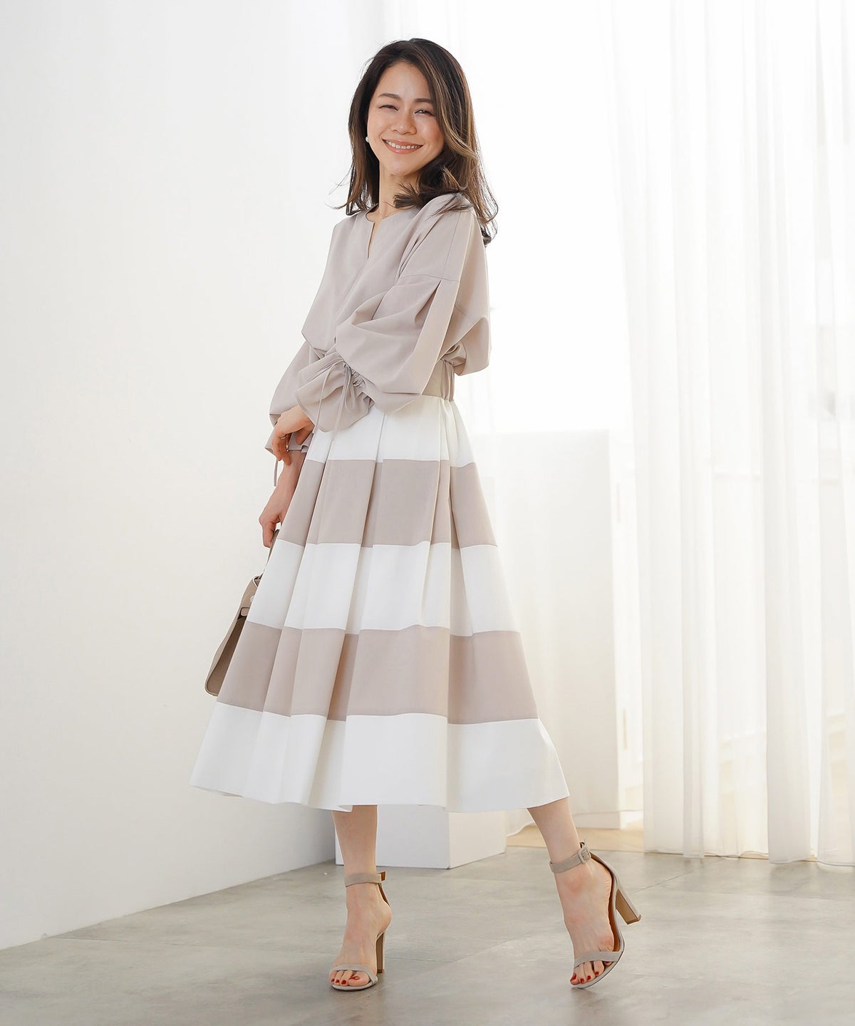 スカート フレア ベージュ ボーダー 通勤 デート 女子会 フェミニン ジョイントスペース