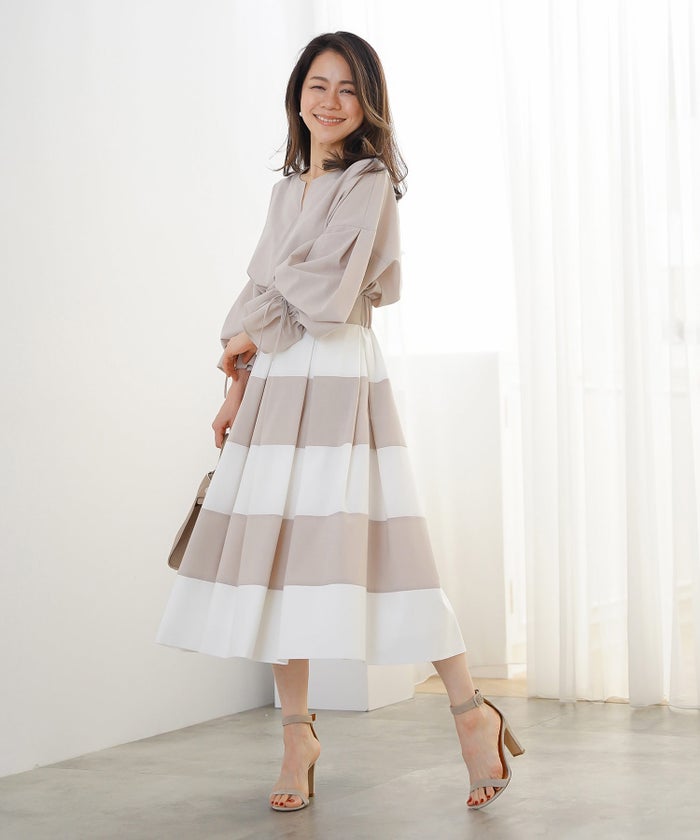 スカート フレア ベージュ ボーダー 通勤 デート 女子会 フェミニン ジョイントスペース