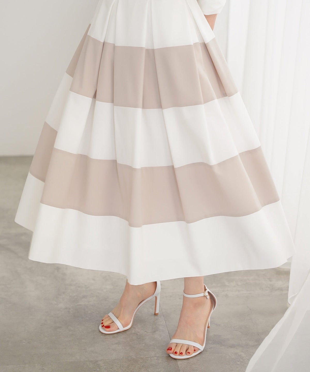 スカート フレア ベージュ ボーダー 通勤 デート 女子会 フェミニン ジョイントスペース