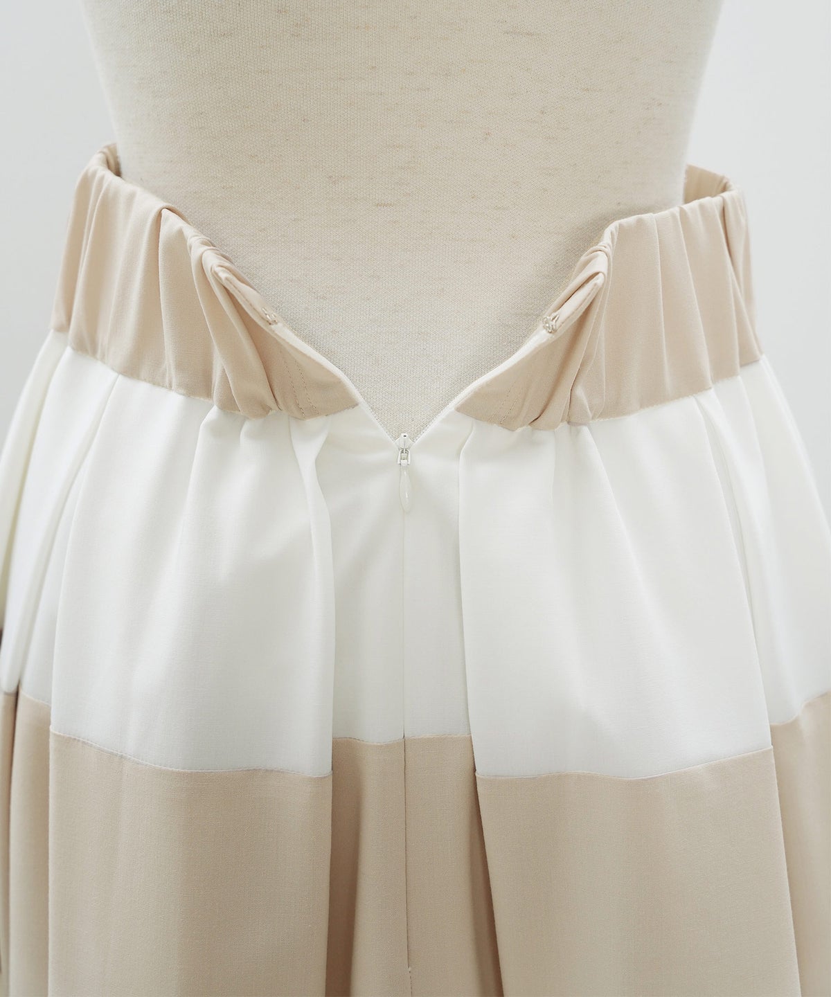 スカート フレア ベージュ ボーダー 通勤 デート 女子会 フェミニン ジョイントスペース