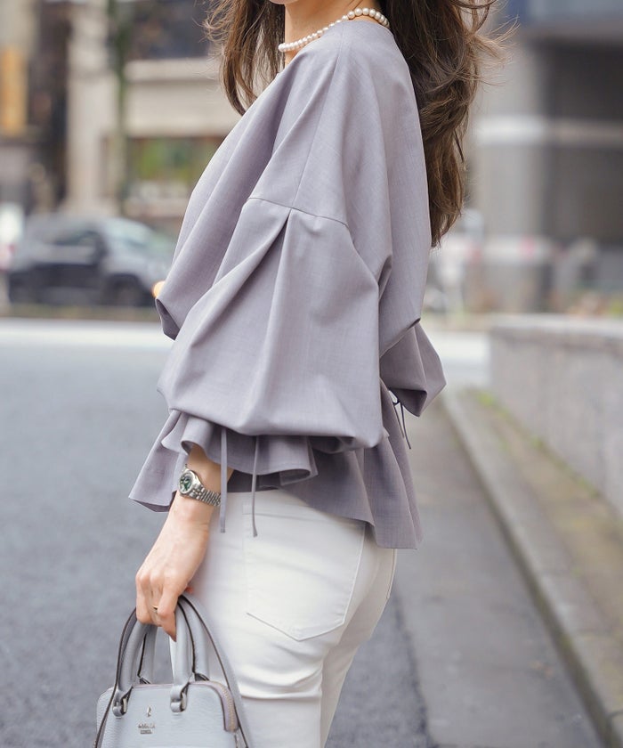 ブラウス グレー バルーンスリーブ 2way リボン 通勤 ジョイントスペース