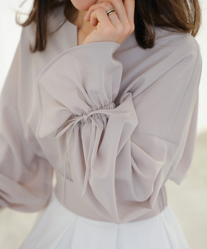 ブラウス ベージュ バルーンスリーブ 2way リボン 通勤 ジョイントスペース