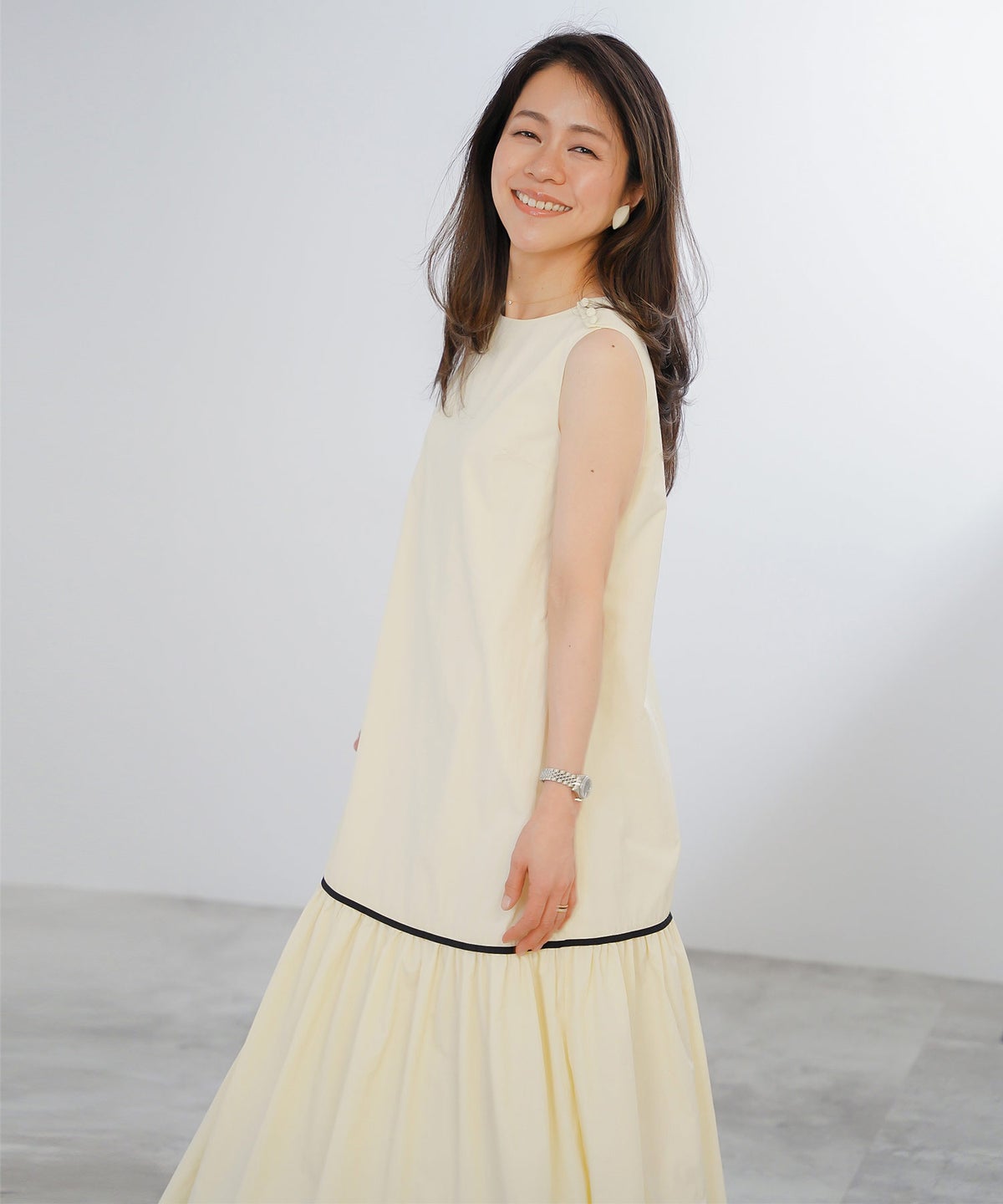 ティアード ワンピース ロング  アイボリー ピンク タフタ 配色 春 夏 秋 フェミニン 旅行 海 ジョイントスペース