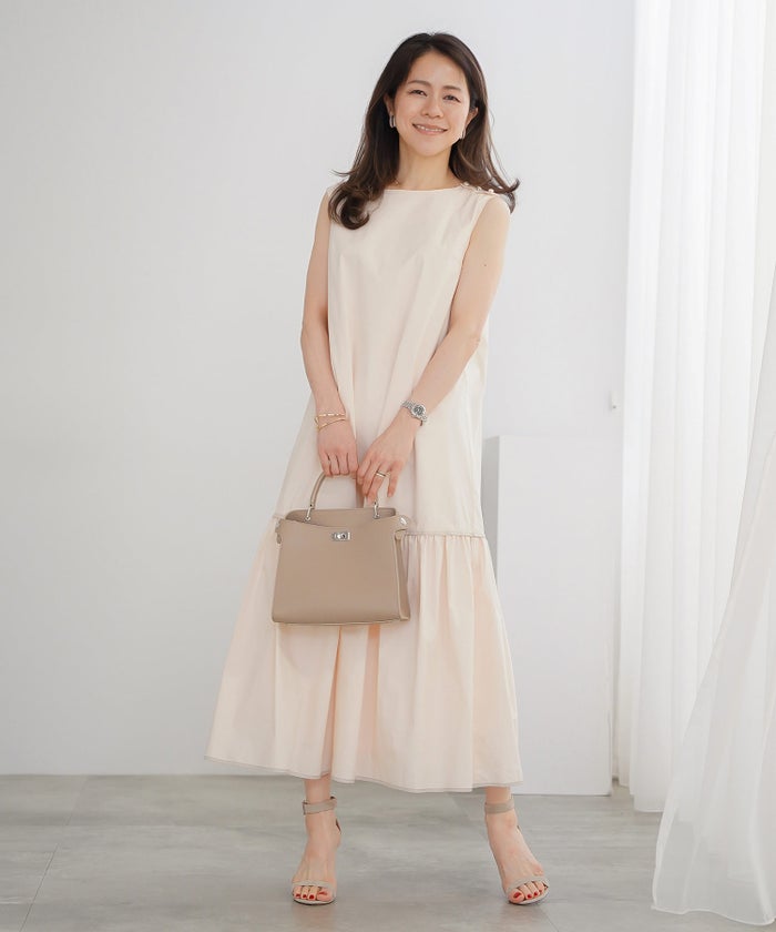 ティアード ワンピース ロング ピンク タフタ 配色 春 夏 秋 フェミニン 旅行 海 ジョイントスペース