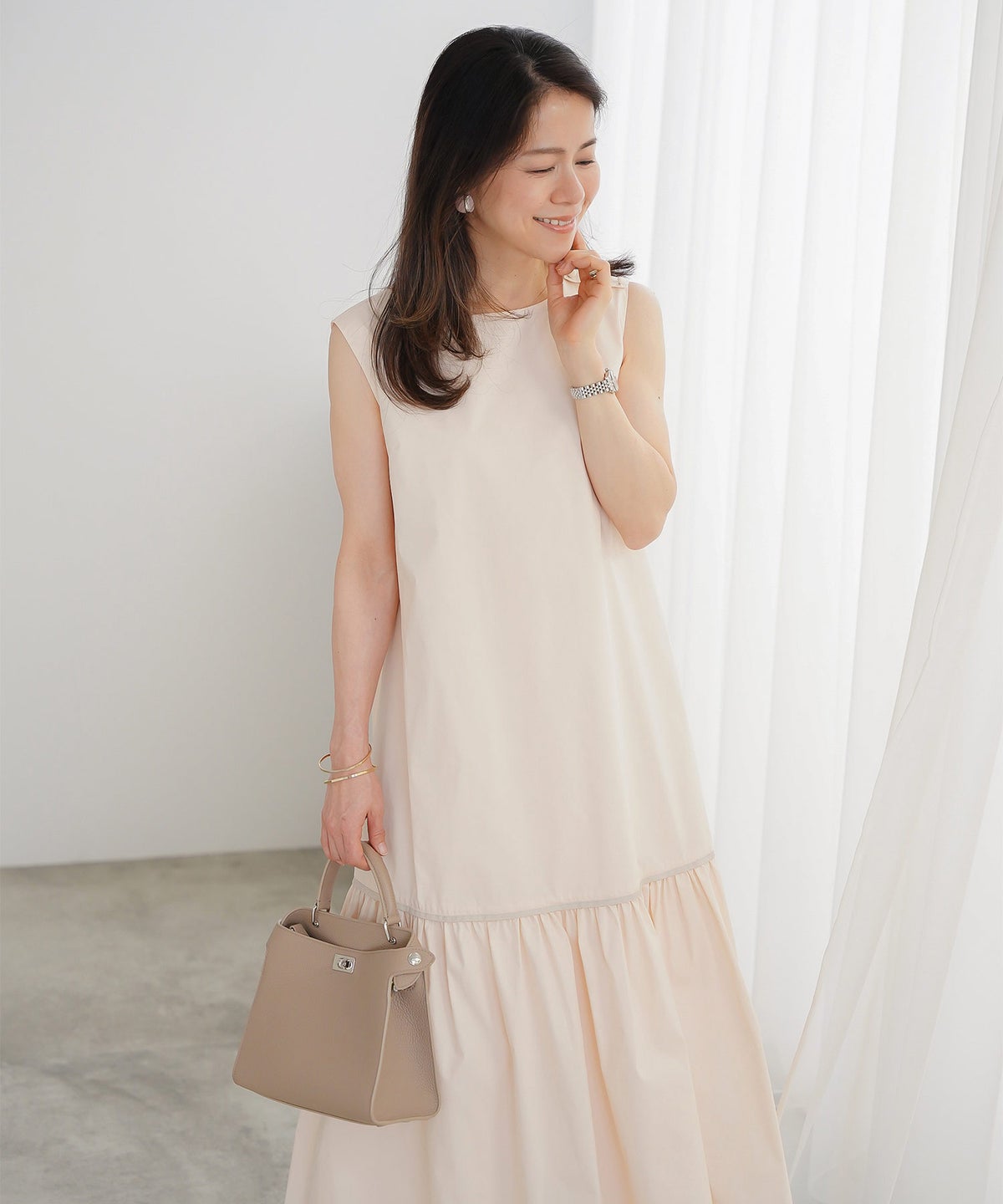 ティアード ワンピース ロング ピンク タフタ 配色 春 夏 秋 フェミニン 旅行 海 ジョイントスペース