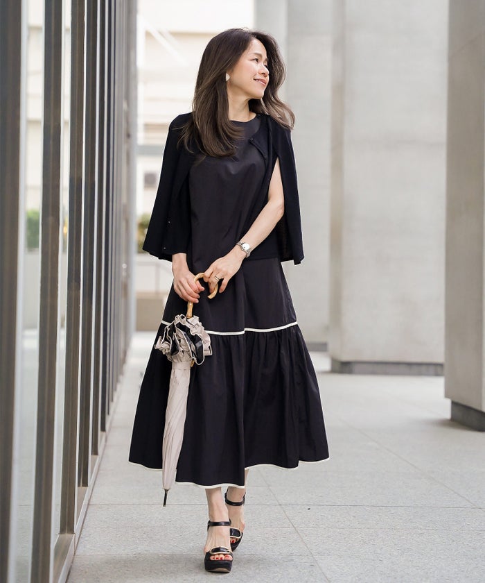 ティアード ワンピース ロング ブラック タフタ 配色 春 夏 秋 フェミニン 旅行 海 ジョイントスペース