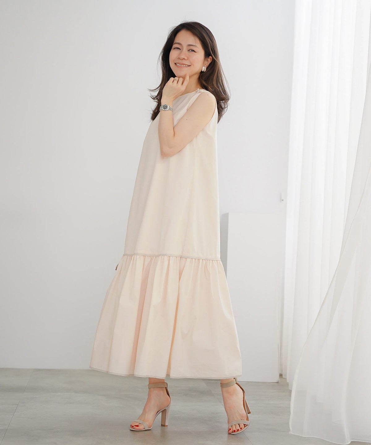 ティアード ワンピース ロング ピンク タフタ 配色 春 夏 秋 フェミニン 旅行 海 ジョイントスペース