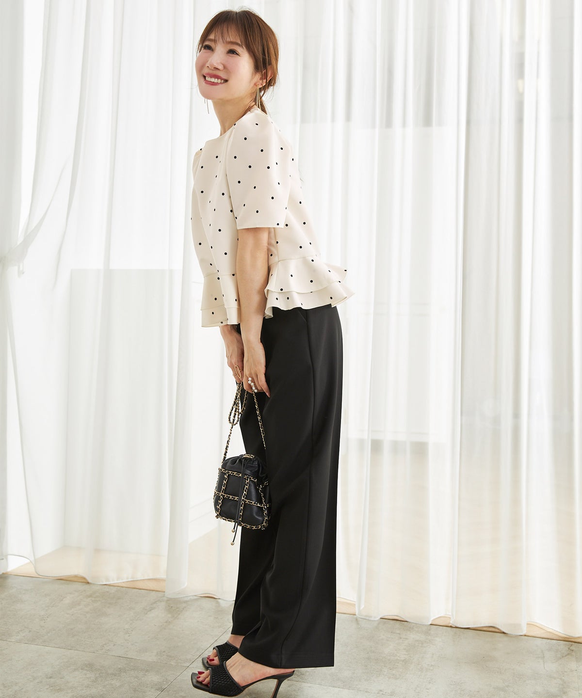 手洗い可 日本製 きれいめ 上品 半袖 オフィス 体型カバー 大人カジュアル フェニミン  無地 ドット 柄 ジョイントスペース