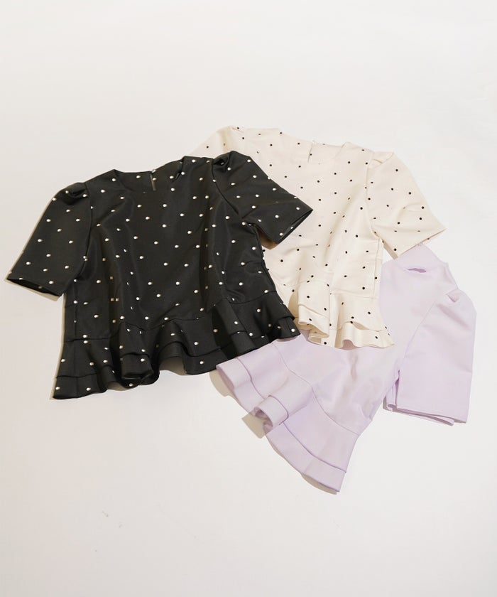 手洗い可 日本製 きれいめ 上品 半袖 オフィス 体型カバー 大人カジュアル フェニミン  無地 ドット 柄 ジョイントスペース