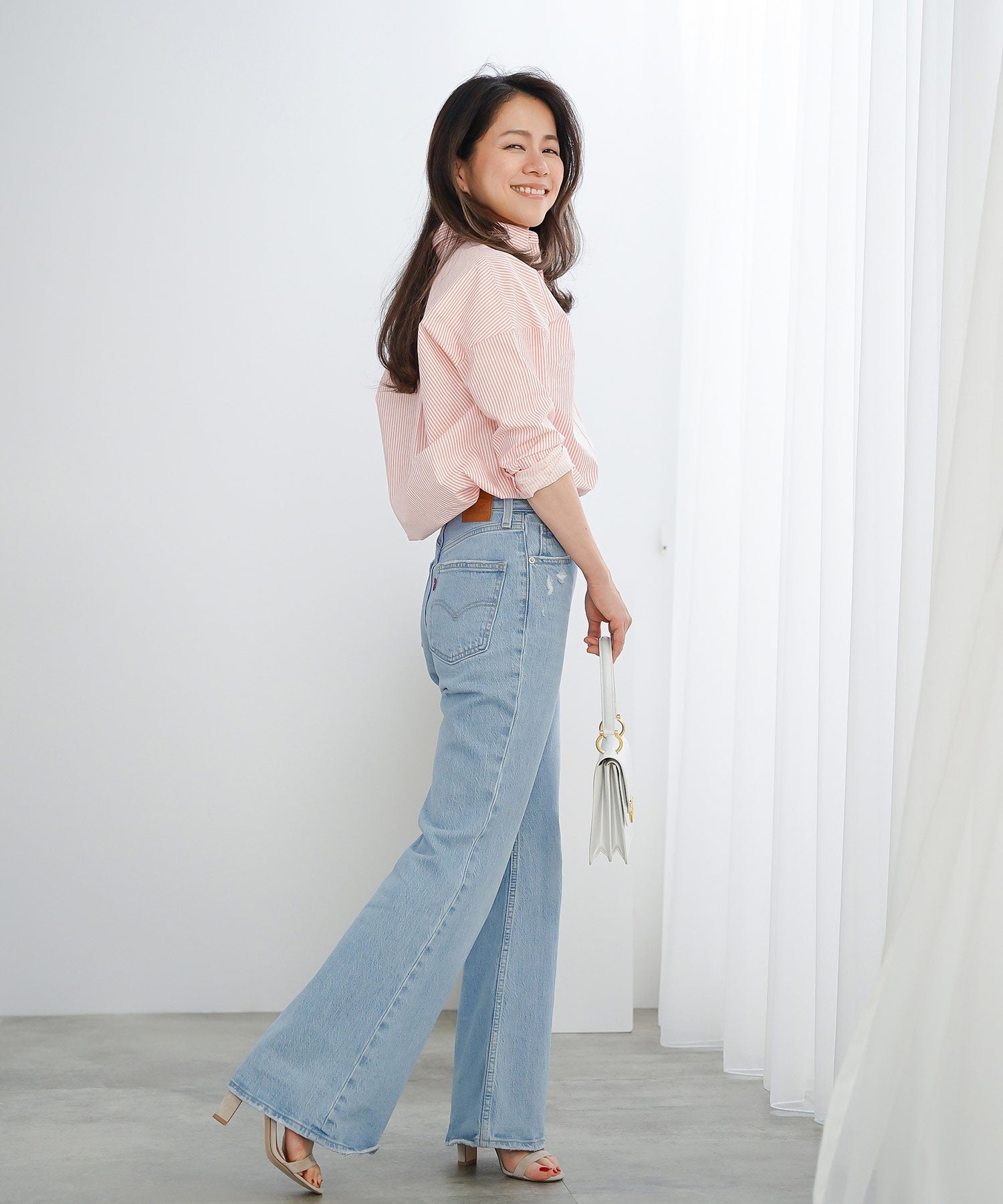 ロゴ 刺繍入り シャツ ＆BLOOM