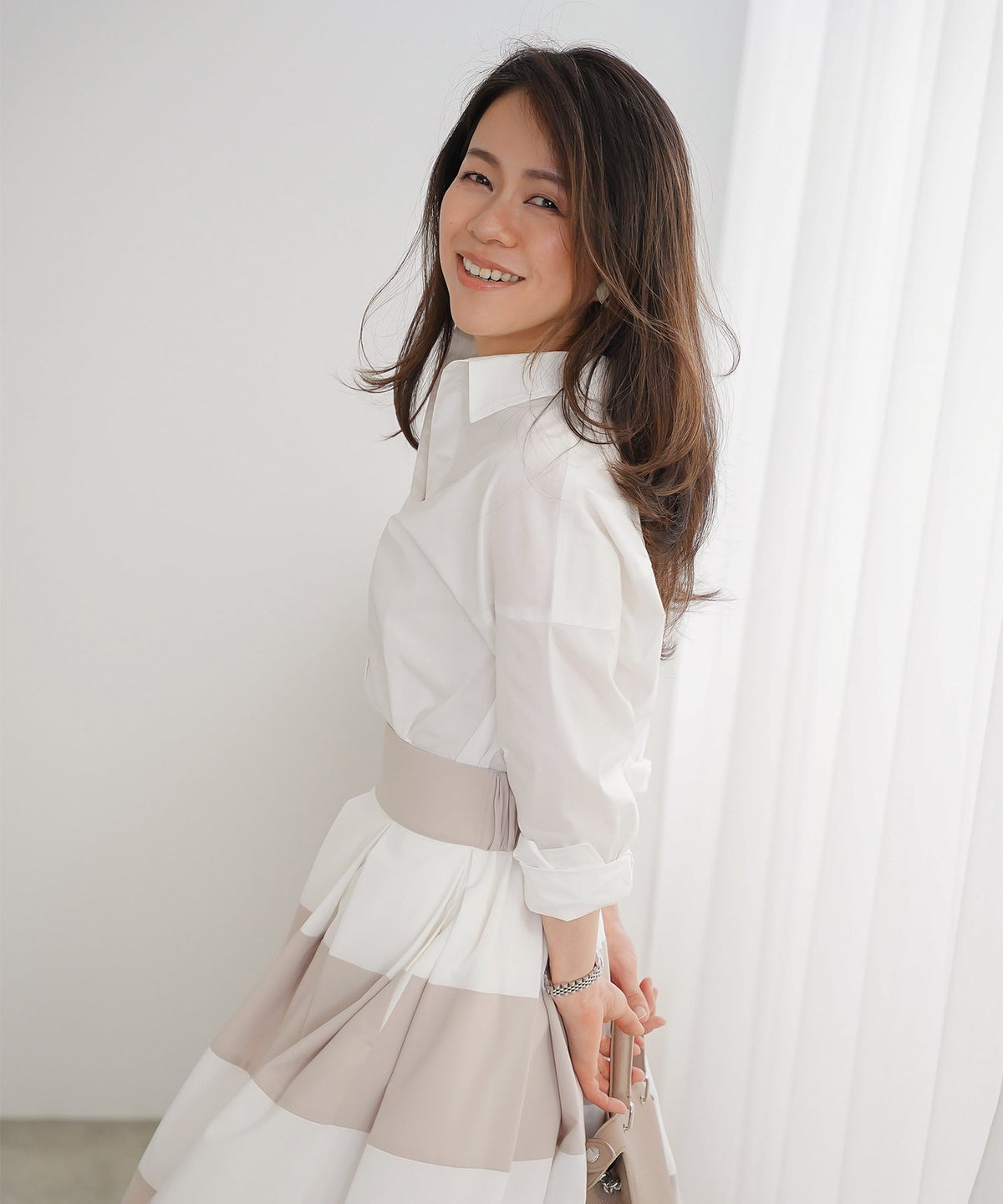 長袖 シャツ ホワイト ロゴ刺繍 通勤 ベーシック ジョイントスペース