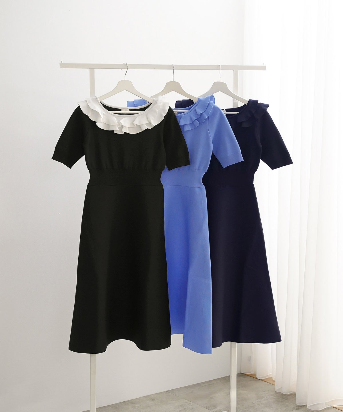 手洗い可 上品 きれいめ 大人カジュアル フェニミン 白黒 レディース オフィス 春夏 大人可愛い ジョイントスペース