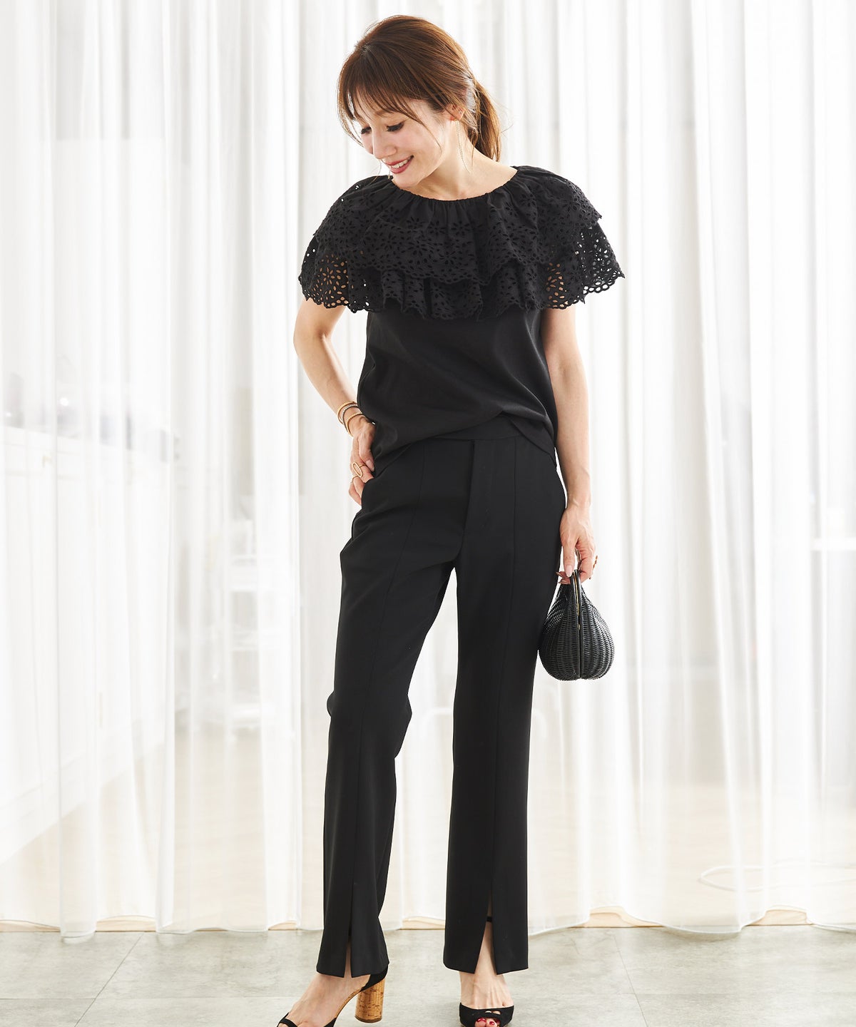 手洗い可 トップス 上品 かわいい 大人カジュアル きれいめ フェニミン おすすめ 白黒 夏 ジョイントスペース