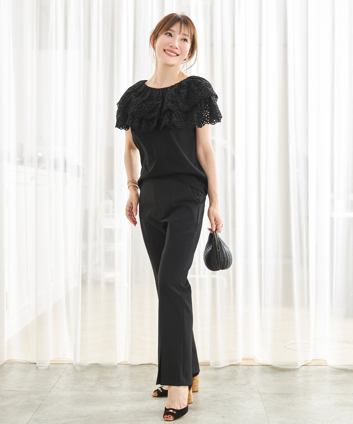 手洗い可 トップス 上品 かわいい 大人カジュアル きれいめ フェニミン おすすめ 白黒 夏 ジョイントスペース