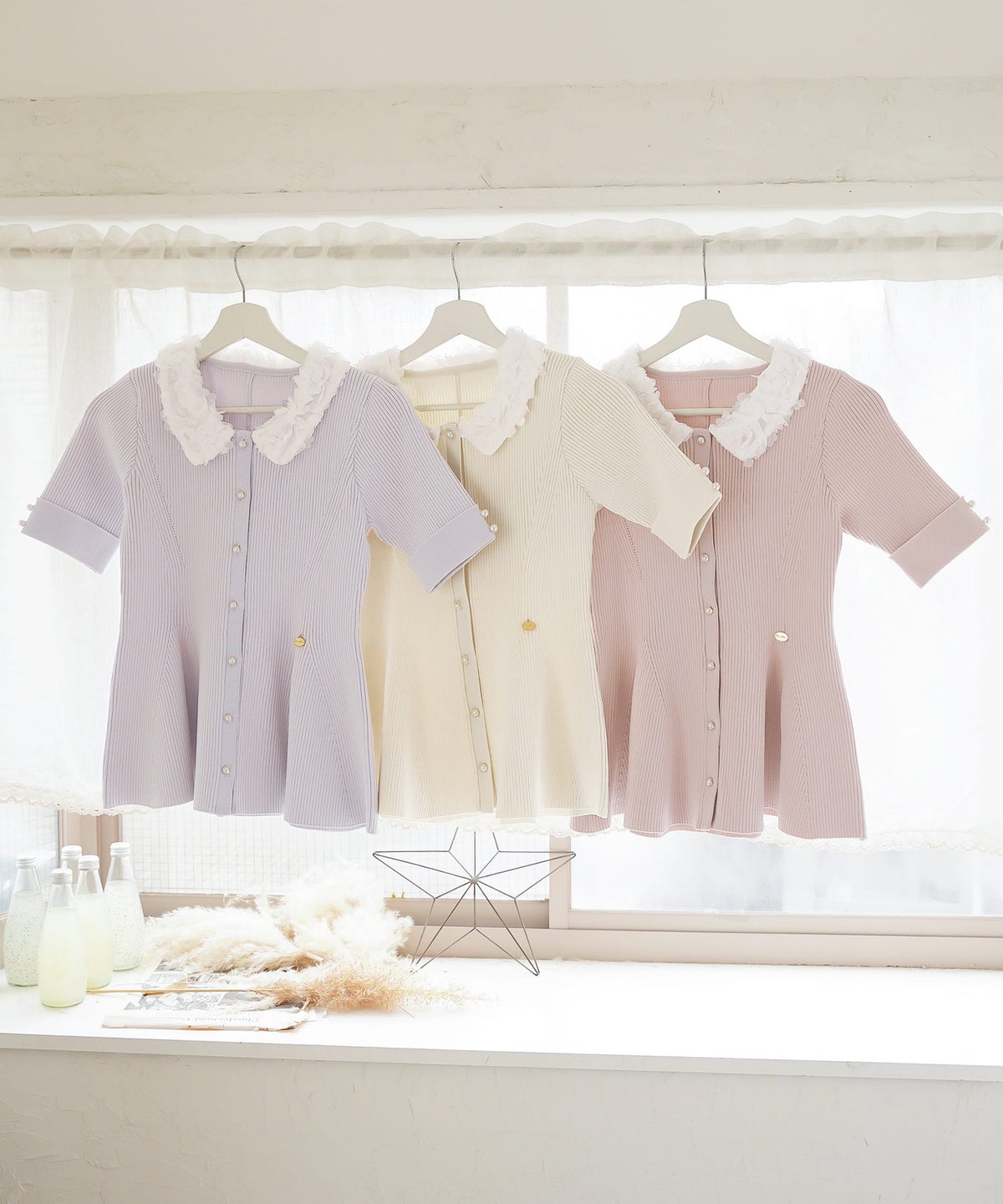 ニット トップス ペプラム 花 花襟 フラワー 春 秋 きれいめ カジュアル 上品 配色 夏 半袖 映え お出かけ 妊婦 新ママ 産後服 