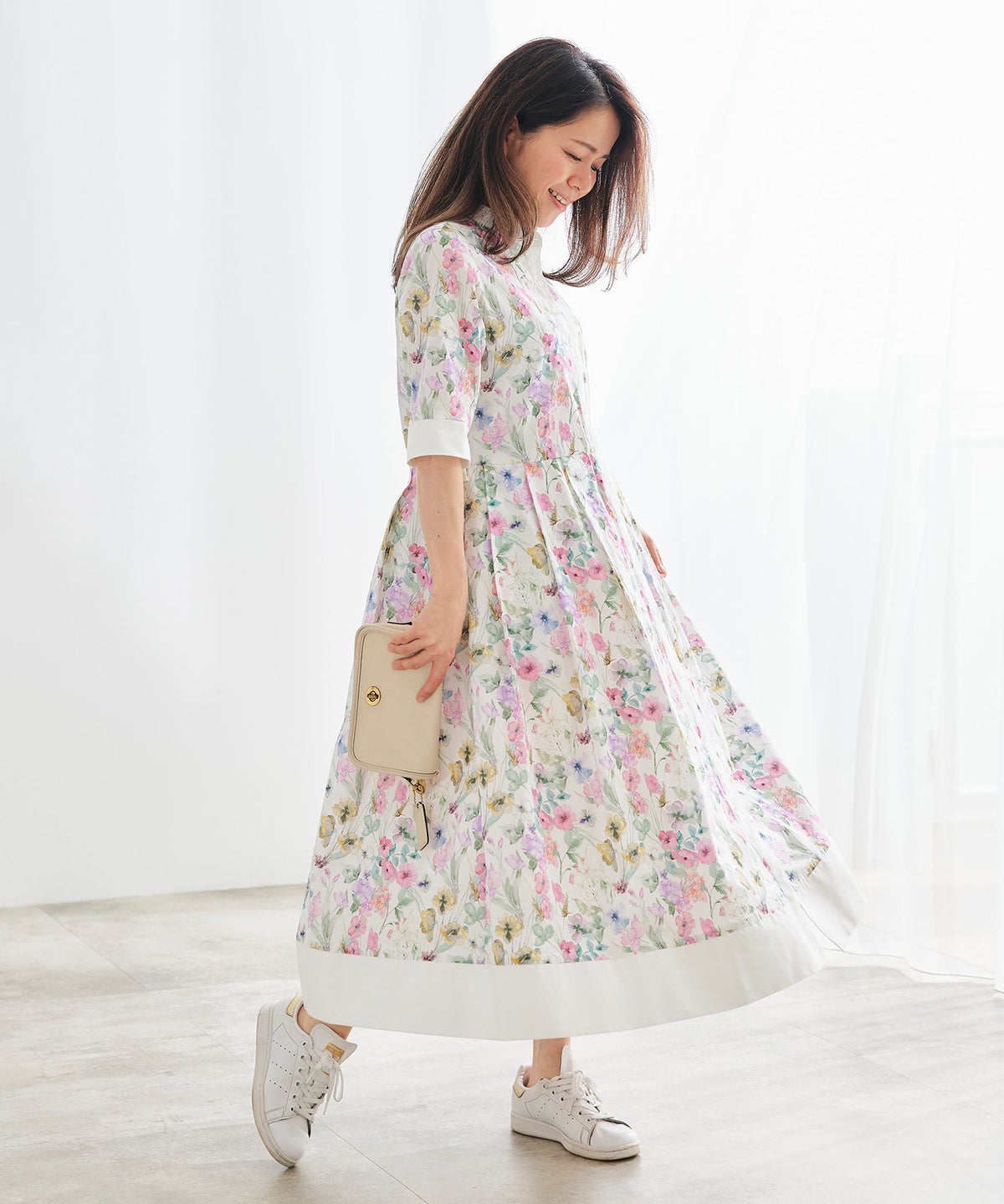 シャツワンピース ピンク 花柄 バンドカラー ベルト付き ジョイントスペース