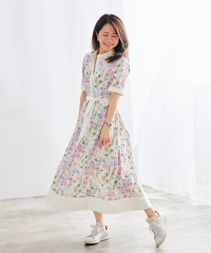 シャツワンピース ピンク 花柄 バンドカラー ベルト付き ジョイントスペース