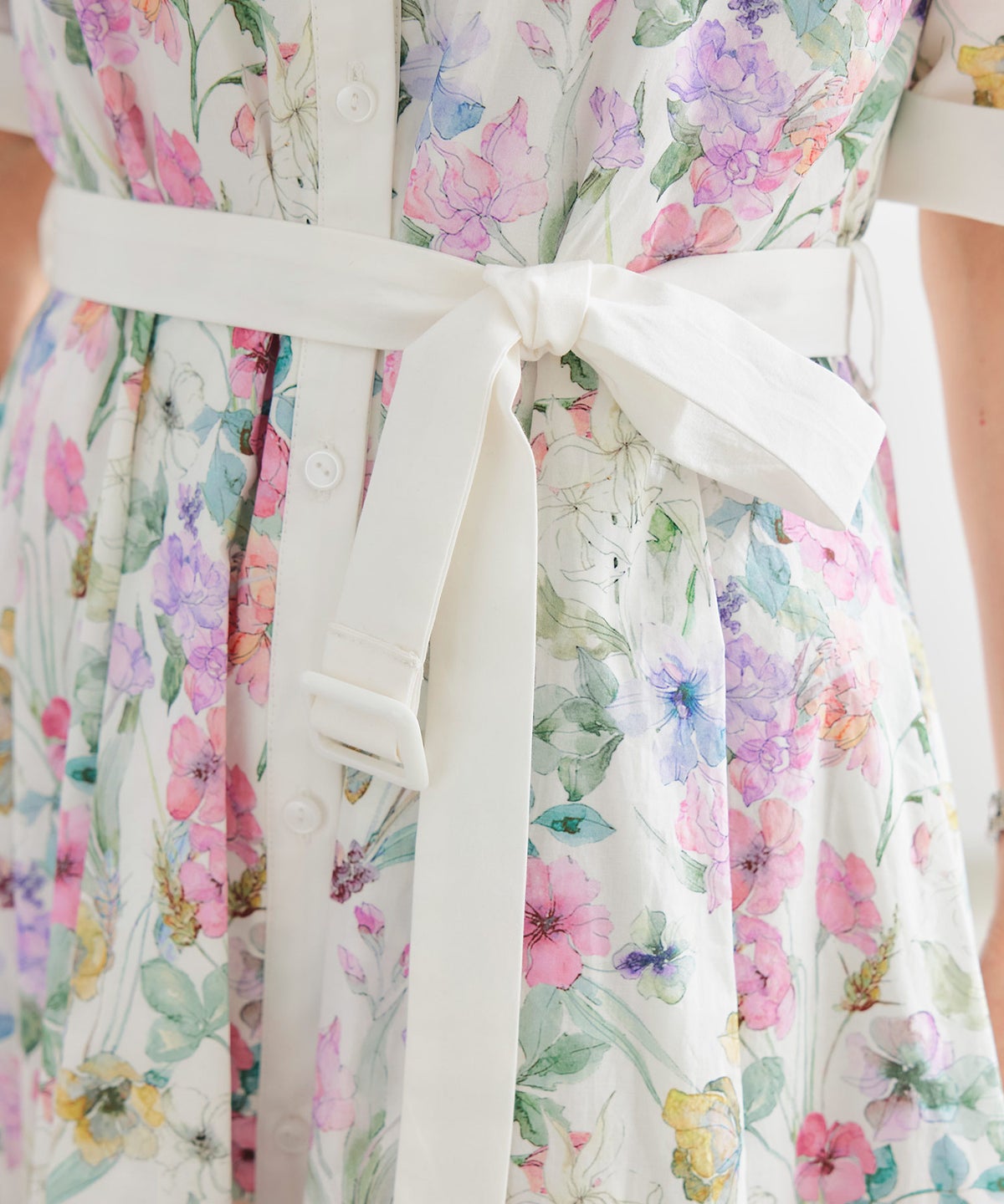 シャツワンピース ピンク 花柄 バンドカラー ベルト付き ジョイントスペース