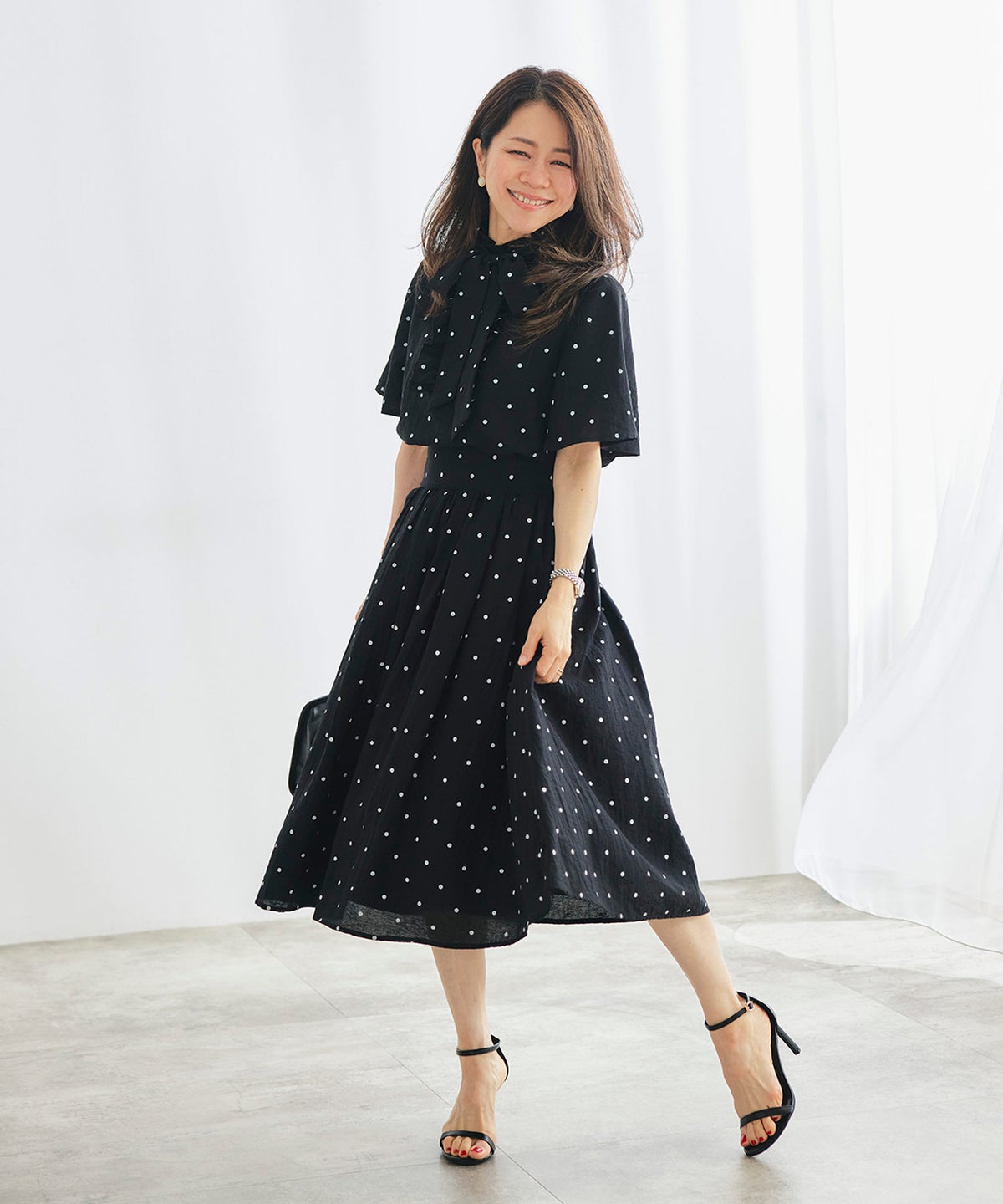 ブラウス ブラック ドット フレア袖 フリル ボウタイ ジョイントスペース