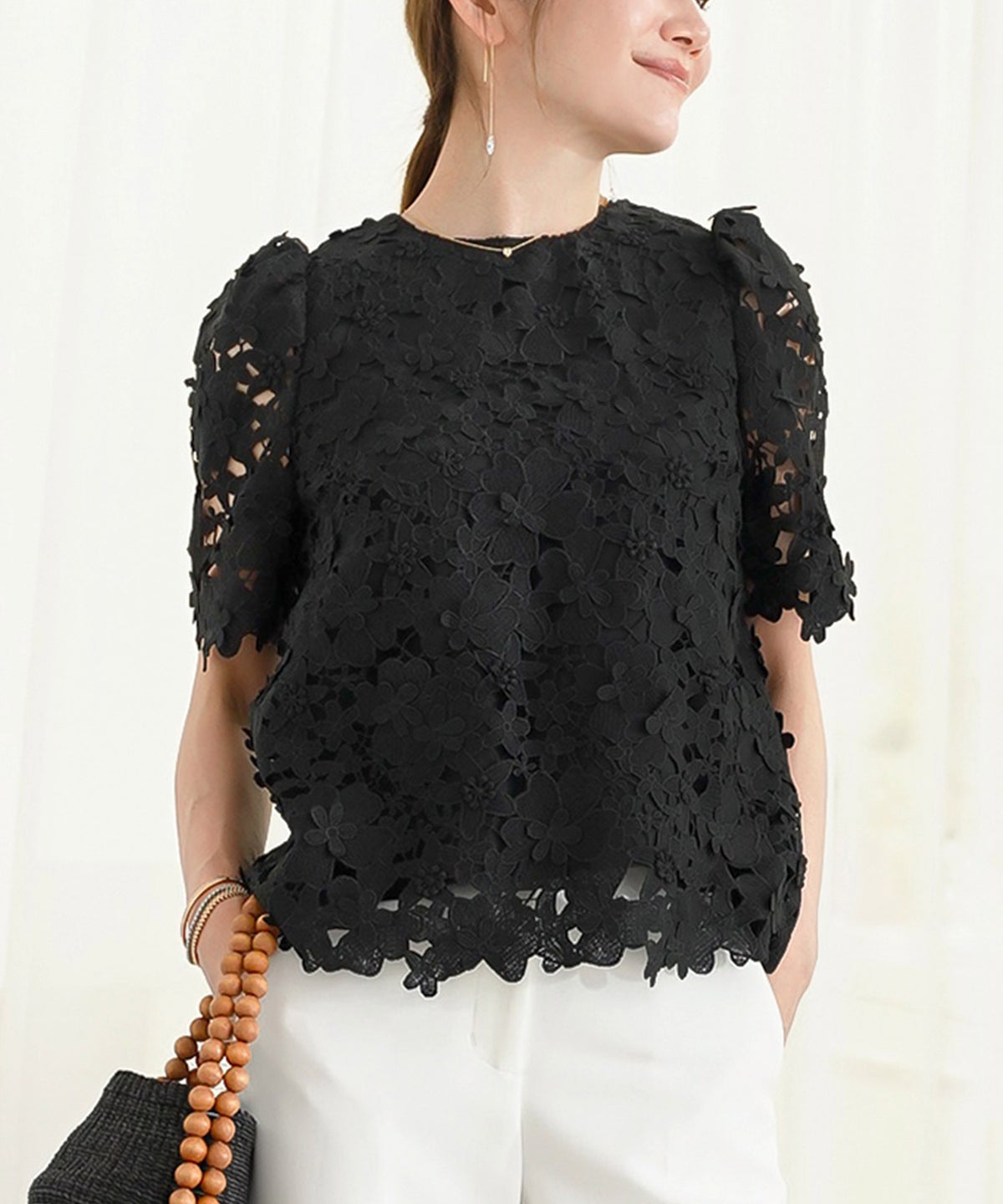 手洗い可 かわいい 上品 きれいめ 大人カジュアル オフィス フォーマル フェミニン シンプル 柄 ジョイントスペース 立体レースブラウス Liala×PG